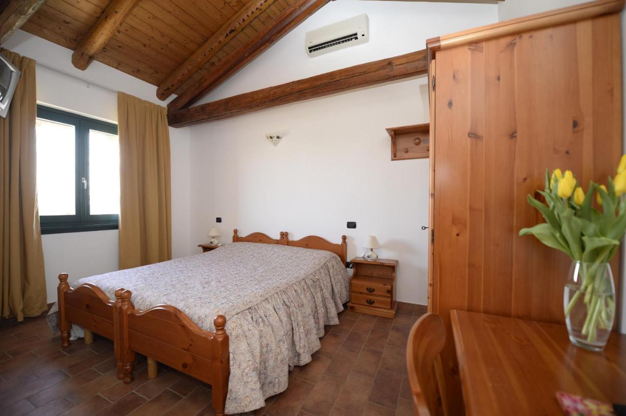 Agriturismo Le Oche Selvatiche Lauzacco Exterior foto