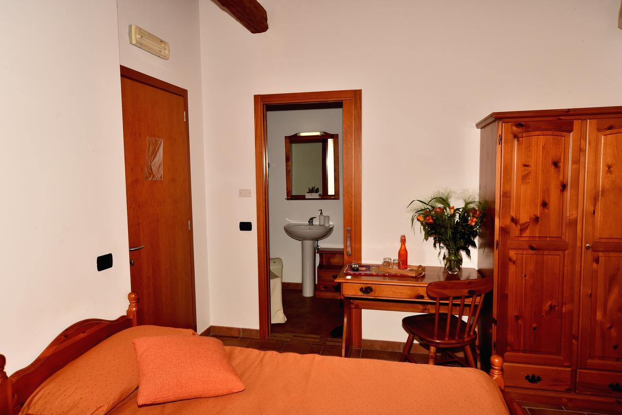 Agriturismo Le Oche Selvatiche Lauzacco Exterior foto